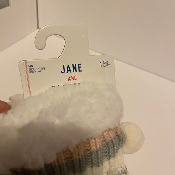 Jane & Bleecker Socks Non Skid Sole M/L 8/9 NWT - Picture 5 of 5